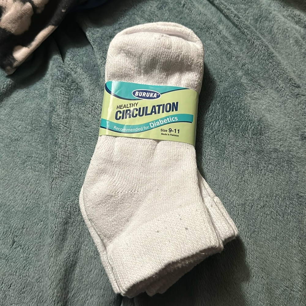 Buruka healthy circulation white ankle socks 3 pack New
